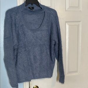 Ultra soft women’s sweater with cut out neck. 3X G by Giuliana